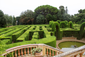 Barcelona - Laberint Horta Bahçesi | Troya Tur